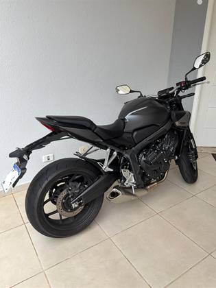 HONDA CB 650R E-CLUTCH 